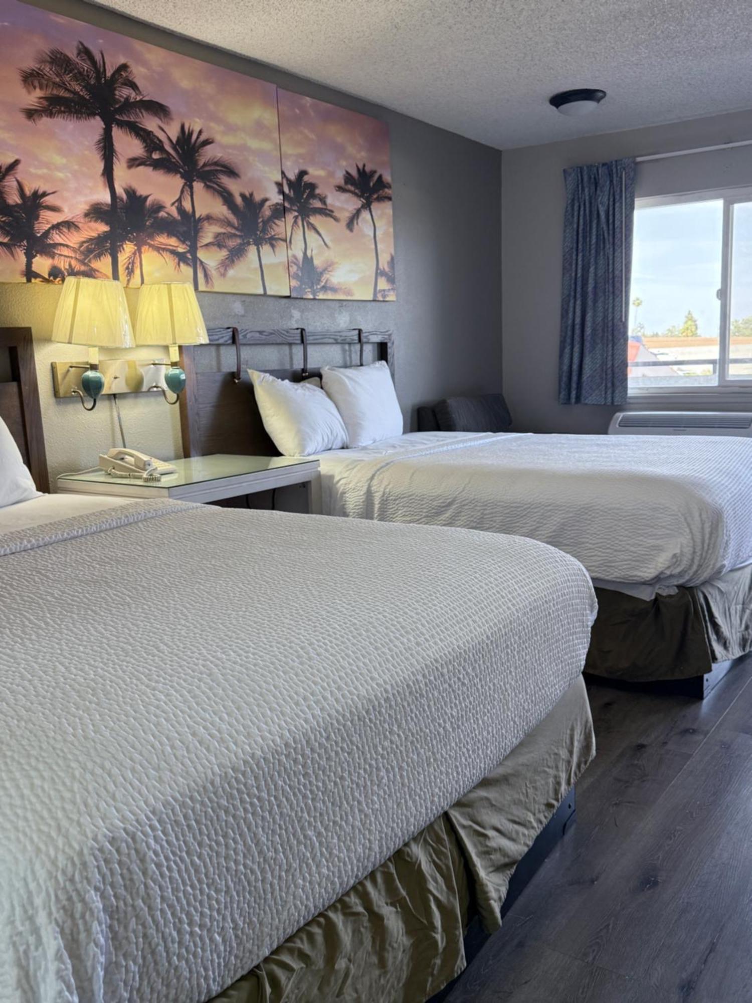 Days Inn By Wyndham Ontario Airport Eksteriør bilde
